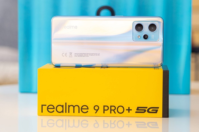 Mặt lưng của Realme 9 Pro+
