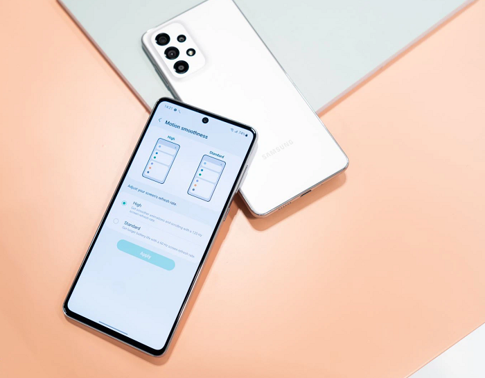 Galaxy A73 5G sở hữu cảm biến độ sâu và camera macro mà iPhone 11 không có