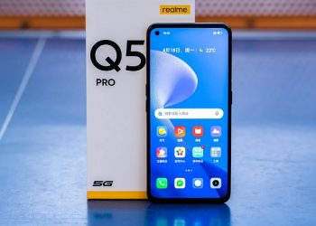 realme Q5 Pro ra mắt