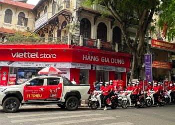 Roadshow mừng sinh nhật 25 năm Viettel Commerce cùng Viettel Store