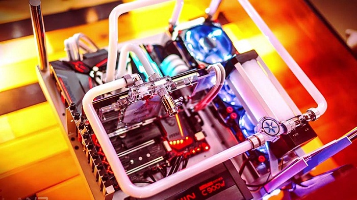 Tản nhiệt nước là một hệ thống làm mát bằng chất lỏng giúp máy tính không bị quá nhiệt