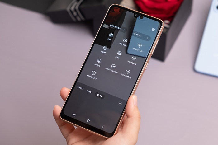 trên tay Galaxy A33 5G