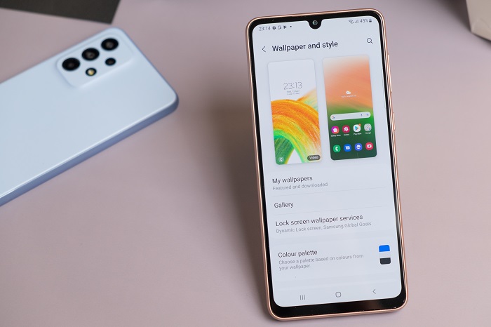 trên tay Galaxy A33 5G