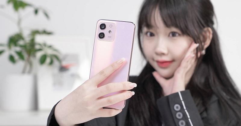 Trên tay Honor Play6T Pro: Thiết kế viền vuông như iPhone, chip Dimensity 800, sạc nhanh 40W với giá chỉ từ 5 triệu đồng