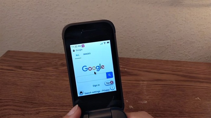 Giao diện sử dụng trình duyệt Web trên Nokia 2760 Flip 4G