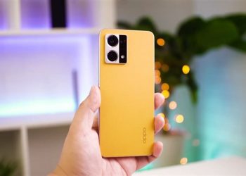 Trên tay OPPO Reno7 4G