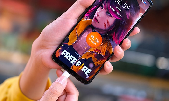 Và sạc nhanh đầy pin