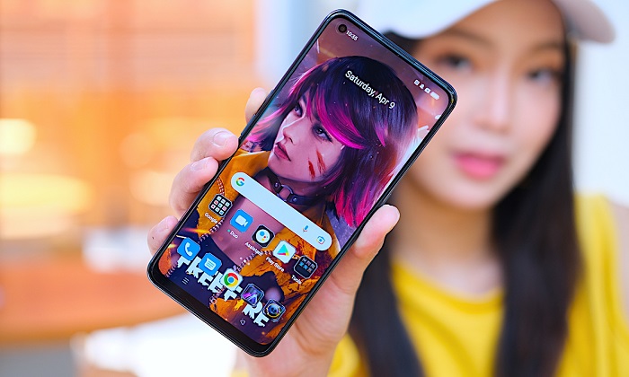 Mặt trước của Realme 9 Pro+ Free Fire