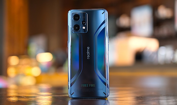 Trên tay Realme 9 Pro+ phiên bản Free Fire