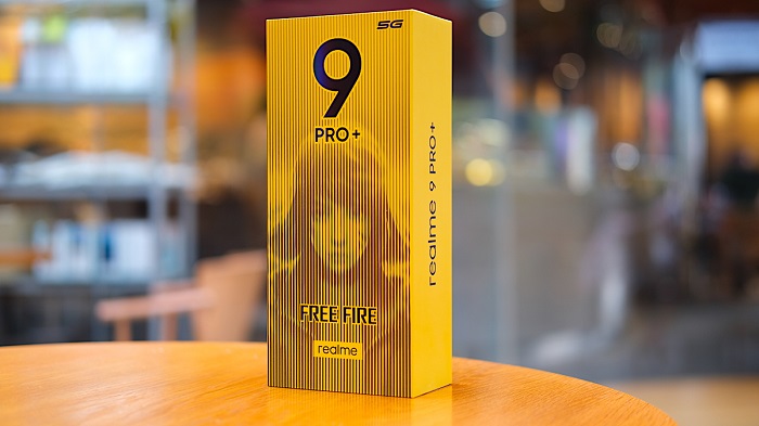 Vỏ hộp được in nhân vật trong game