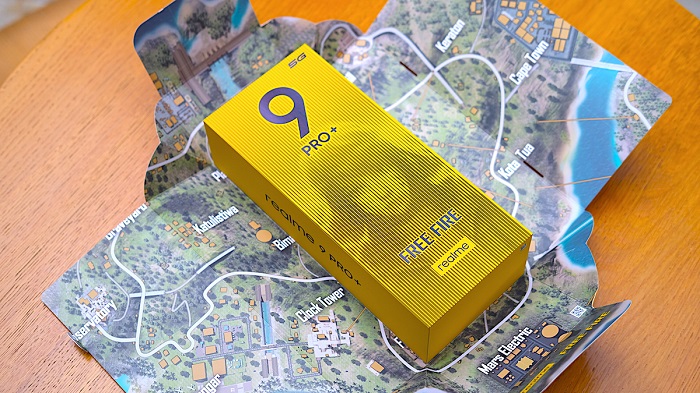 Hộp được gói trong tờ bản đồ Bermuda