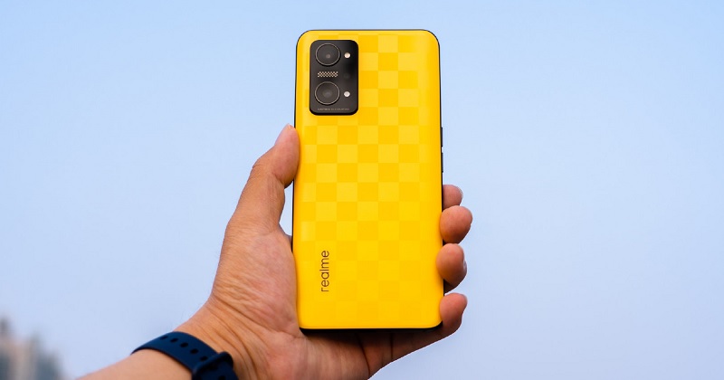 Trên tay realme Q5 Pro