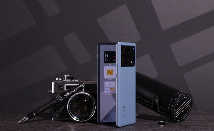 vivo X Fold hỗ trợ sạc nhanh có dây 66W và sạc không dây 50W