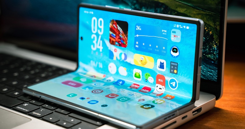 Trên tay vivo X Fold: Điện thoại màn hình gập đầu tiên của vivo có gì đặc biệt?