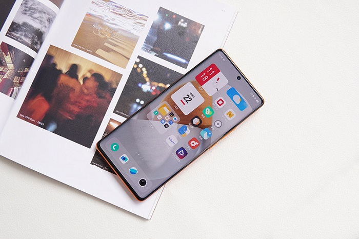 Mặt trước vivo X80 Pro