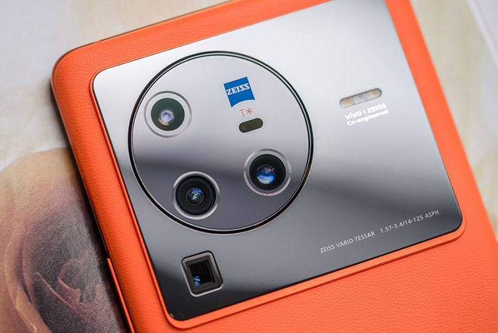 Cận cảnh camera sau của X80 Pro