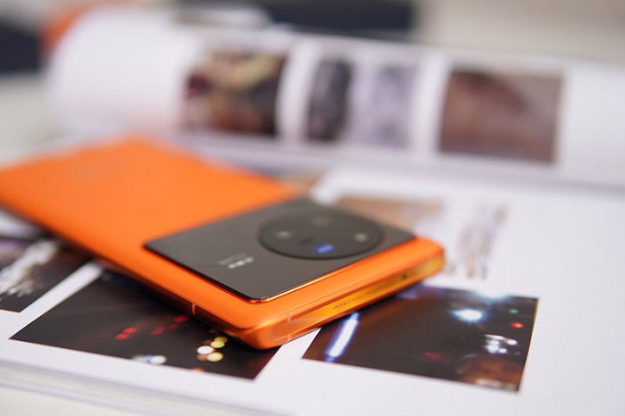 Đỉnh máy có mic phụ