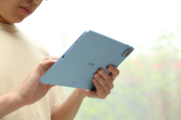 Sản phẩm không có nhiều điểm khác biệt về thiết kế so với OPPO Pad