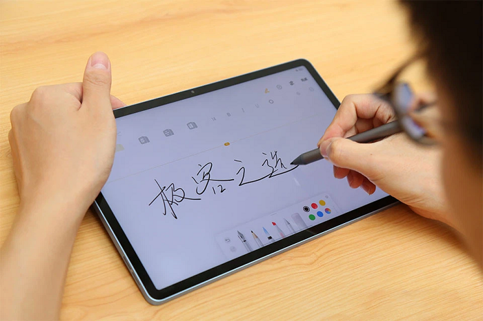 Con chip Snapdragon 870 mang đến cho vivo Pad hiệu năng mạnh mẽ