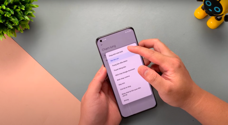 Chạm lưng 3 lần