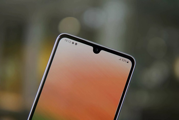 Galaxy A33 5G được trang bị viên pin lớn 5000mAh và hỗ trợ sạc nhanh 25W