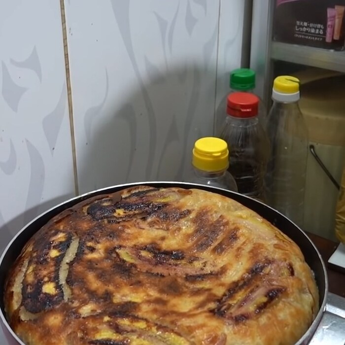 Mặt bánh chín vàng đều