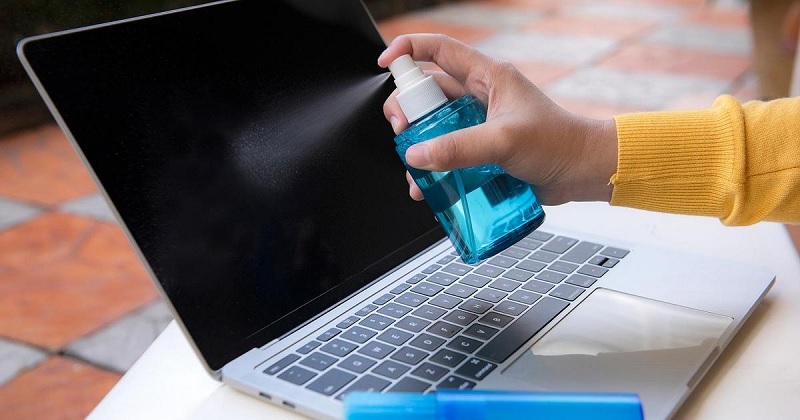 Hướng dẫn cách vệ sinh laptop tại nhà vừa sạch sẽ vừa tiết kiệm