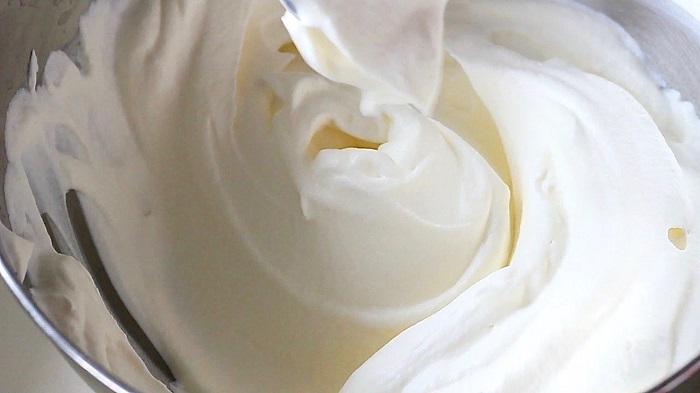 Đánh bông whipping cream