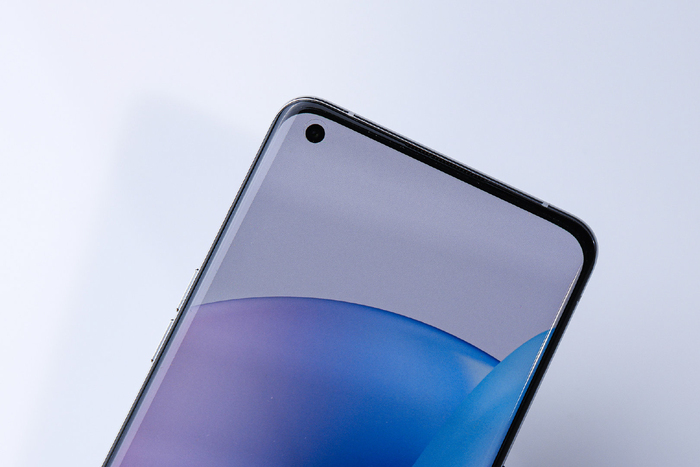 Camera trước của máy