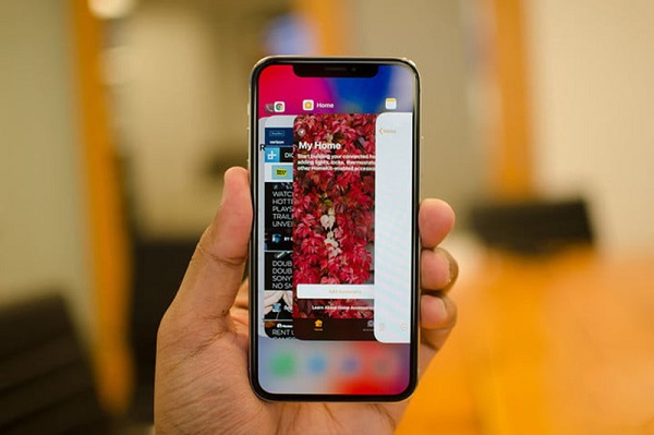 iPhone Xs và iPhone X có trang bị màn hình giống nhau 