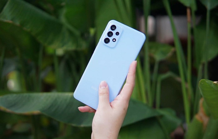 Galaxy A23 có một phiên bản màu cực ấn tượng là màu Cam Nhiệt Huyết