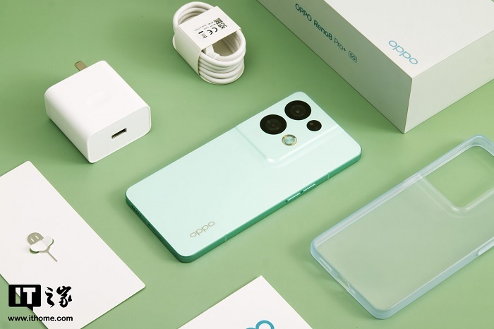 Các phụ kiện đi kèm máy