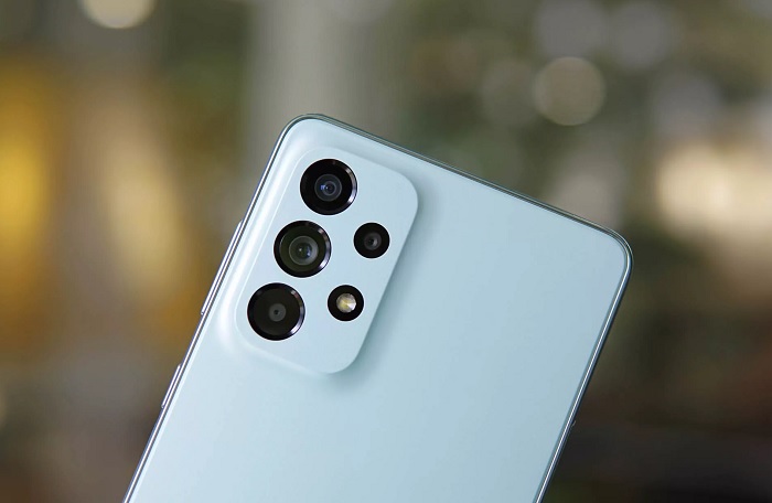 Galaxy A73 5G sở hữu cụm 4 camera sau khá chất lượng