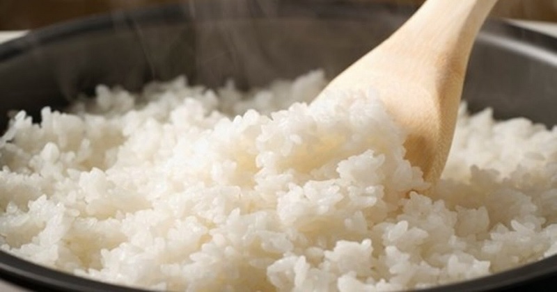 Nguyên nhân nồi cơm điện nấu cơm bị sống và cách khắc phục