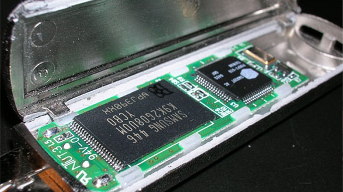 RAM Onboard là một thế hệ của RAM, được tích hợp sẵn vào bo mạch chủ của laptop