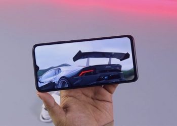 trên tay Redmi Note 11E 5G