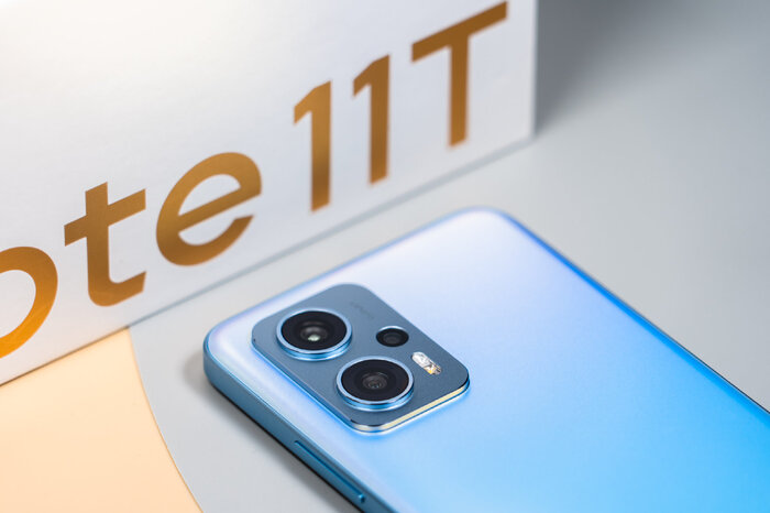 Cận cảnh cụm camera sau