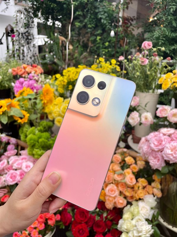 Máy hỗ trợ tối đa đến 19GB RAM