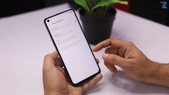 Điểm nhấn nổi bật trên Realme Narzo 50 5G không thể bỏ qua chính là màn hình 120Hz