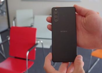 Trên tay Sony Xperia 10 IV