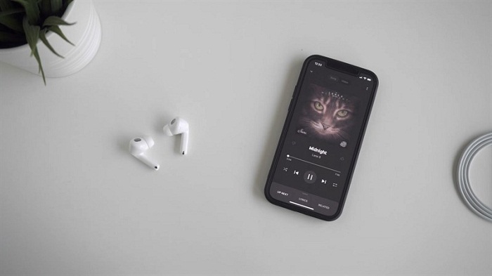 Thời lượng sử dụng pin 6 giờ liên tục