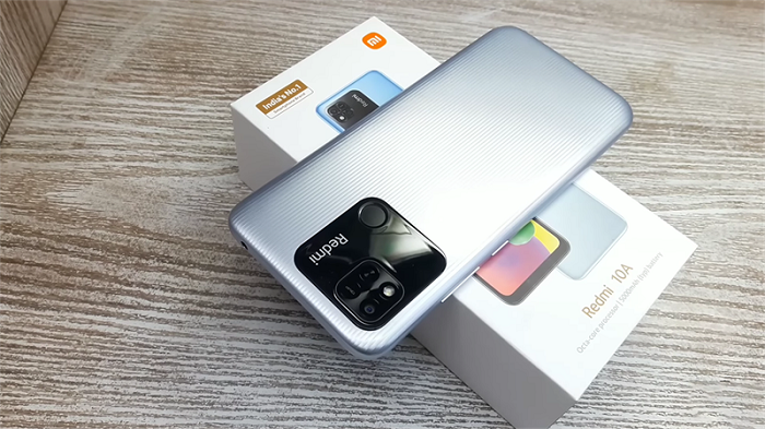 Redmi 10A sở hữu một camera đơn duy nhất ở mặt sau, đủ dáp ứng nhu cầu chụp ảnh cơ bản