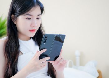 Cuộc đua làm quen Galaxy Z Fold3/Z Flip3 để làm chủ cuộc sống