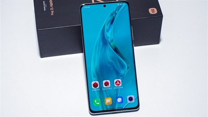 Xiaomi 12 Pro có độ phân giải cao hơn