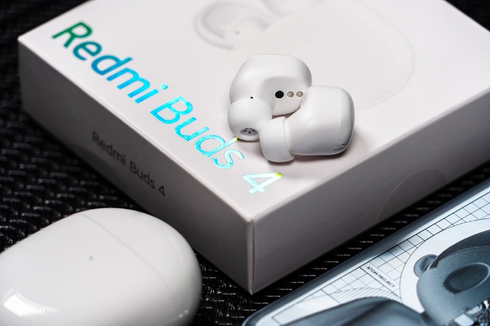 Redmi Buds 4 có kiểu tai nghe in-ear phổ biến hiện nay hỗ trợ cho chế độ chống ồn chủ động ANC