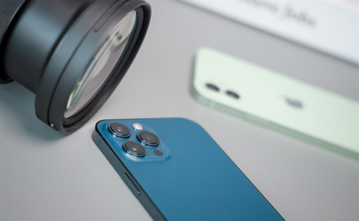 iPhone ZP/A có giá thành rẻ hơn bản VN/A