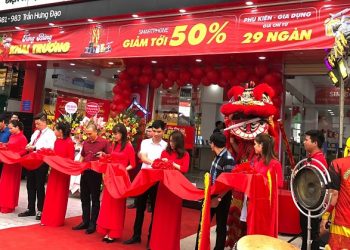 Sắm tưng bừng mừng khai trương siêu thị Viettel Store tại TP. Hồ Chí Minh giảm đến 50% smartphone, phụ kiện, SIM số