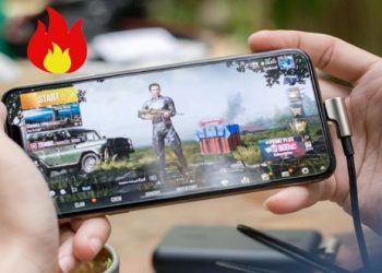 Sạc điện thoại bị nóng có sao không