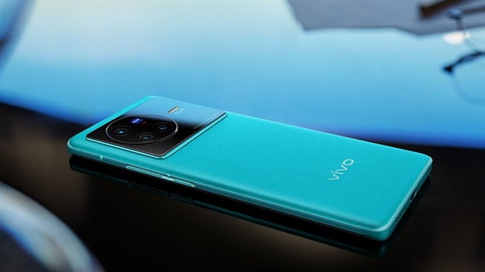 Ảnh minh họa smartphone sạc nhanh 200W