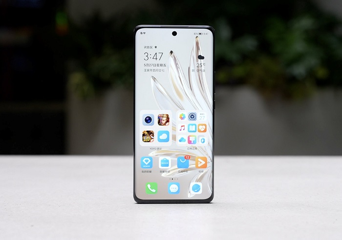 Mặt trước của Honor 70 Pro